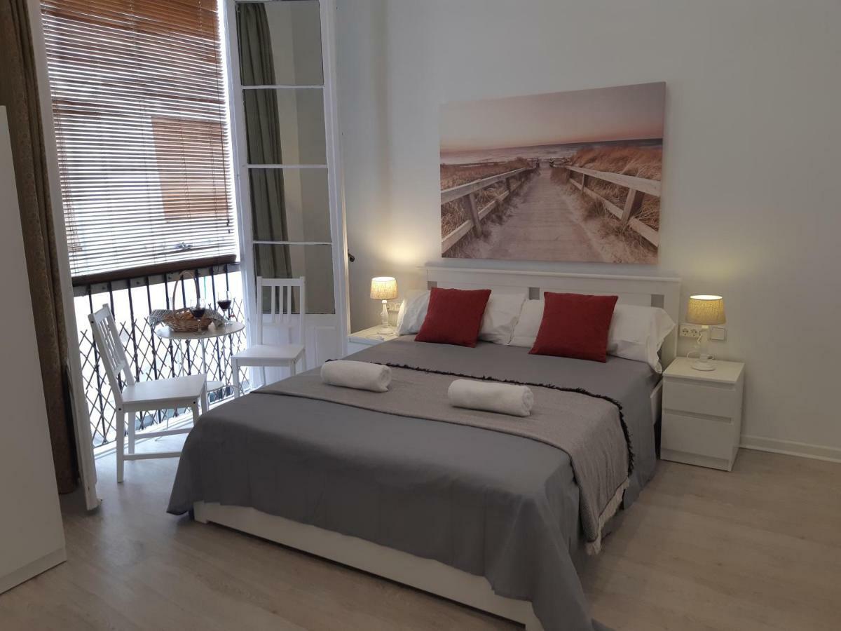Wonderful Apartment In The Center By The Sea Alicante Exterior photo