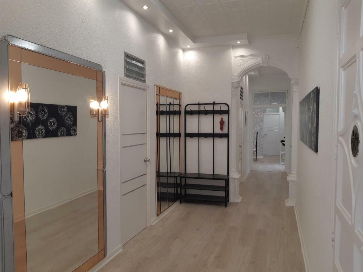 Wonderful Apartment In The Center By The Sea Alicante Exterior photo